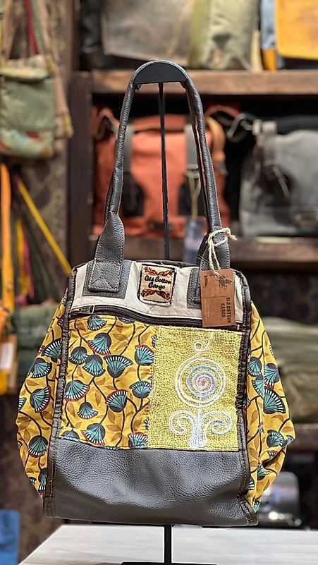 Old Cotton Kaliteli Organik Vintage Büyük Desenli Kadın Omuz Çantası Sangay model