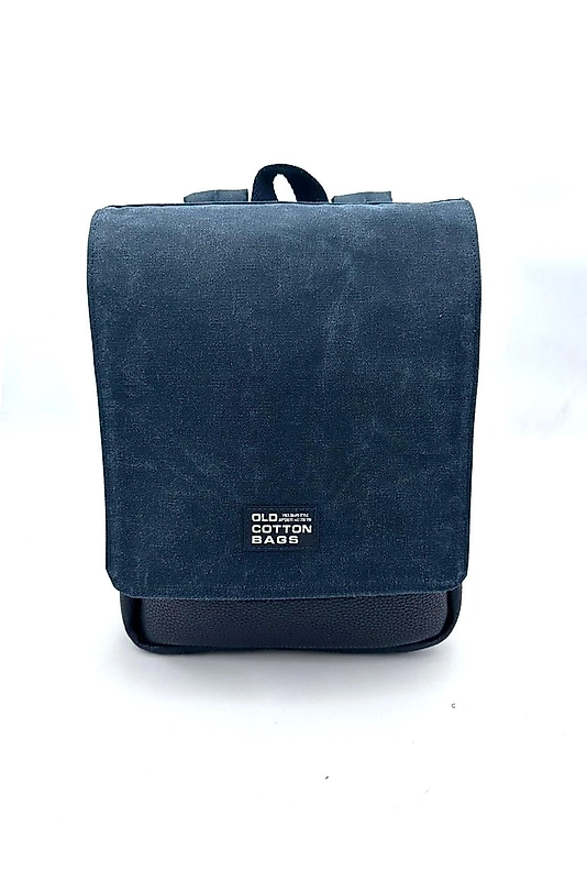 Fonksiyonel ve Çok Bölmeli Orta Boy Sırt Çantası Stok Kodu(7111)