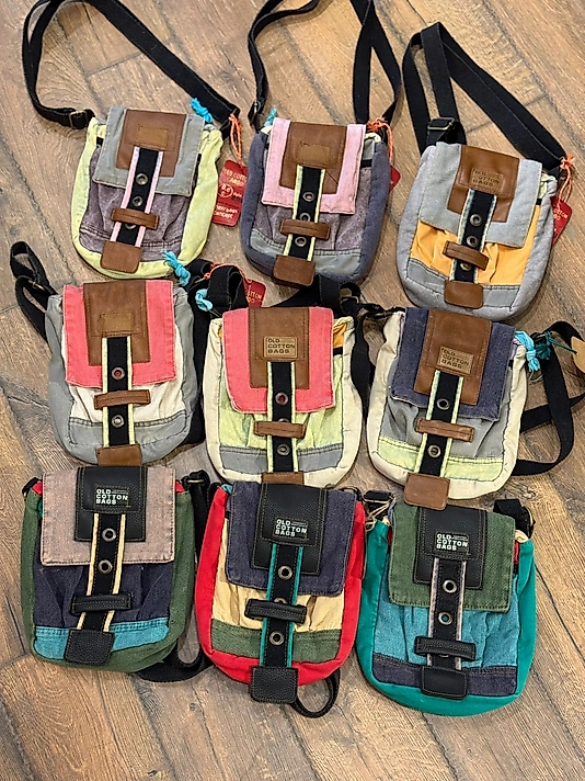 8127 NEW LIVING BAG OMUZ